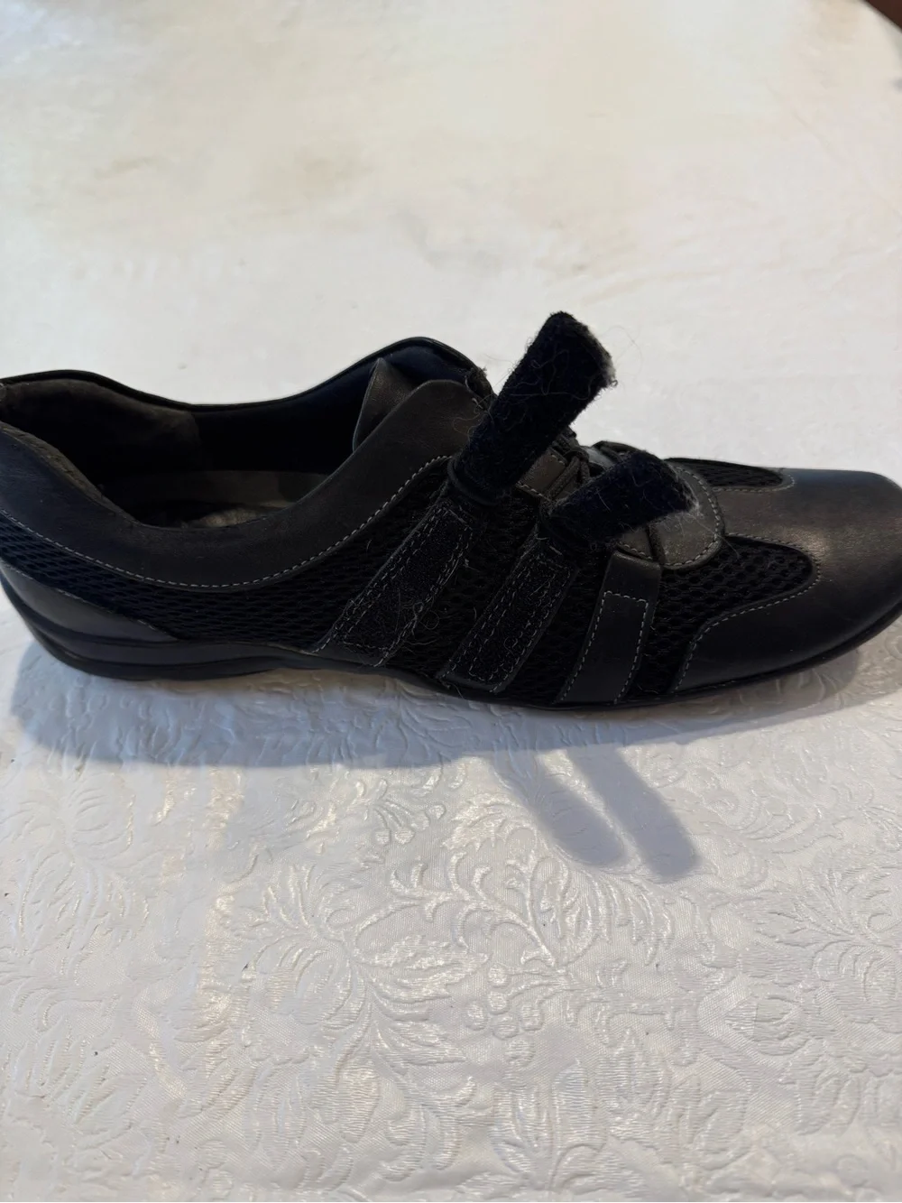 Walking Cradles Black Slip-On Casual Flats